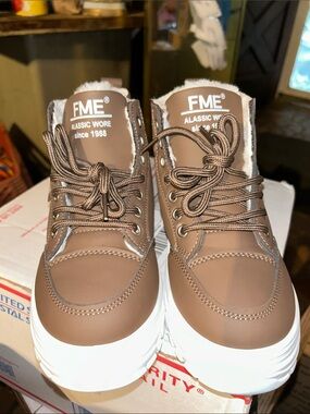 FME Makeover Essentials Brown women’s fur lined Lace-Up Ankle Boots